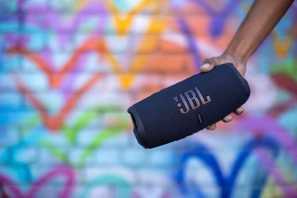  Nova caixa de som JBL Charge 5