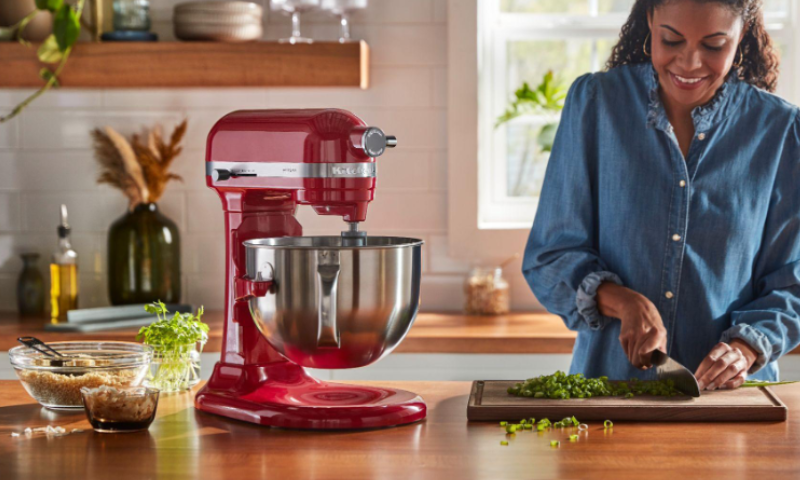  KitchenAid revela a nova coleção de batedeiras com elevação de tigela